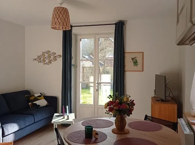 Sentier Des Falaises