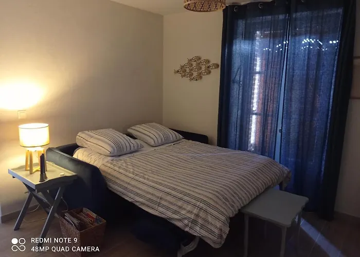 Holiday home Sentier Des Falaises